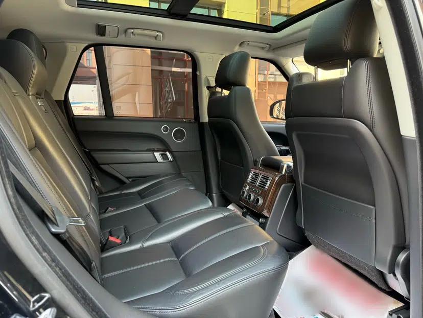 Land Rover Range Vogue  — миниатюра 10