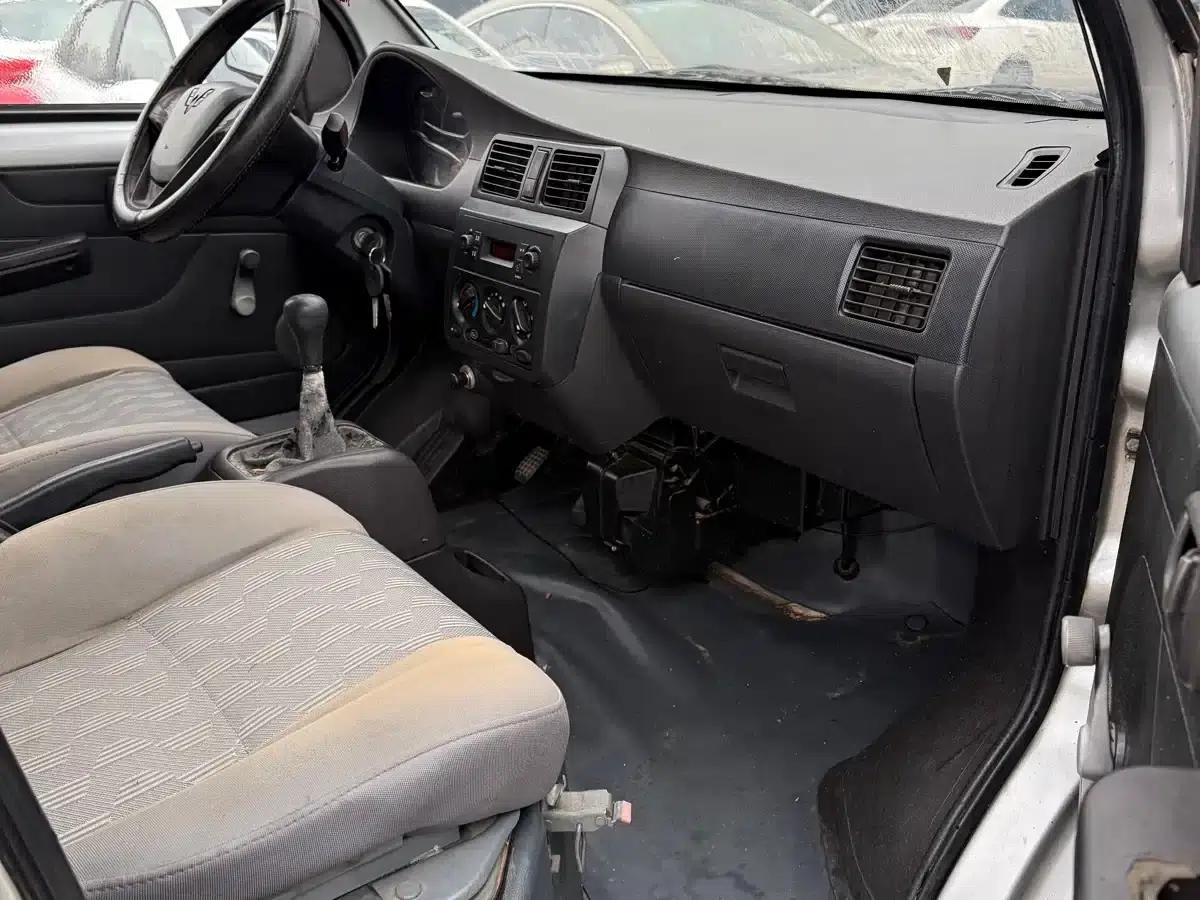 Wuling Rongguang Mini Truck 2012 1.5L Double Cab Basic Model L3C — миниатюра 4