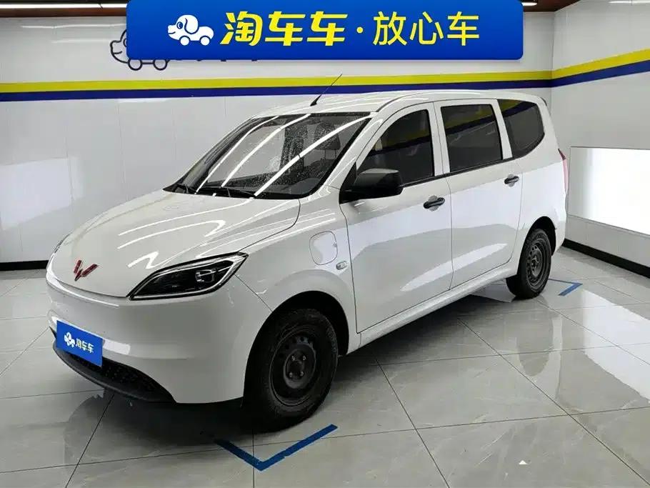 Wuling Hongguang New Energy 2024 Pure Electric Version 300KM Standard Edition — миниатюра 1