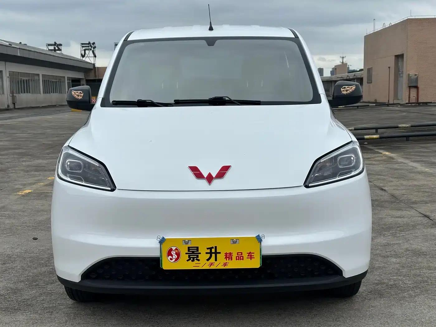 Wuling Hongguang New Energy 2024 Pure Electric Version 300KM Standard Edition — миниатюра 2