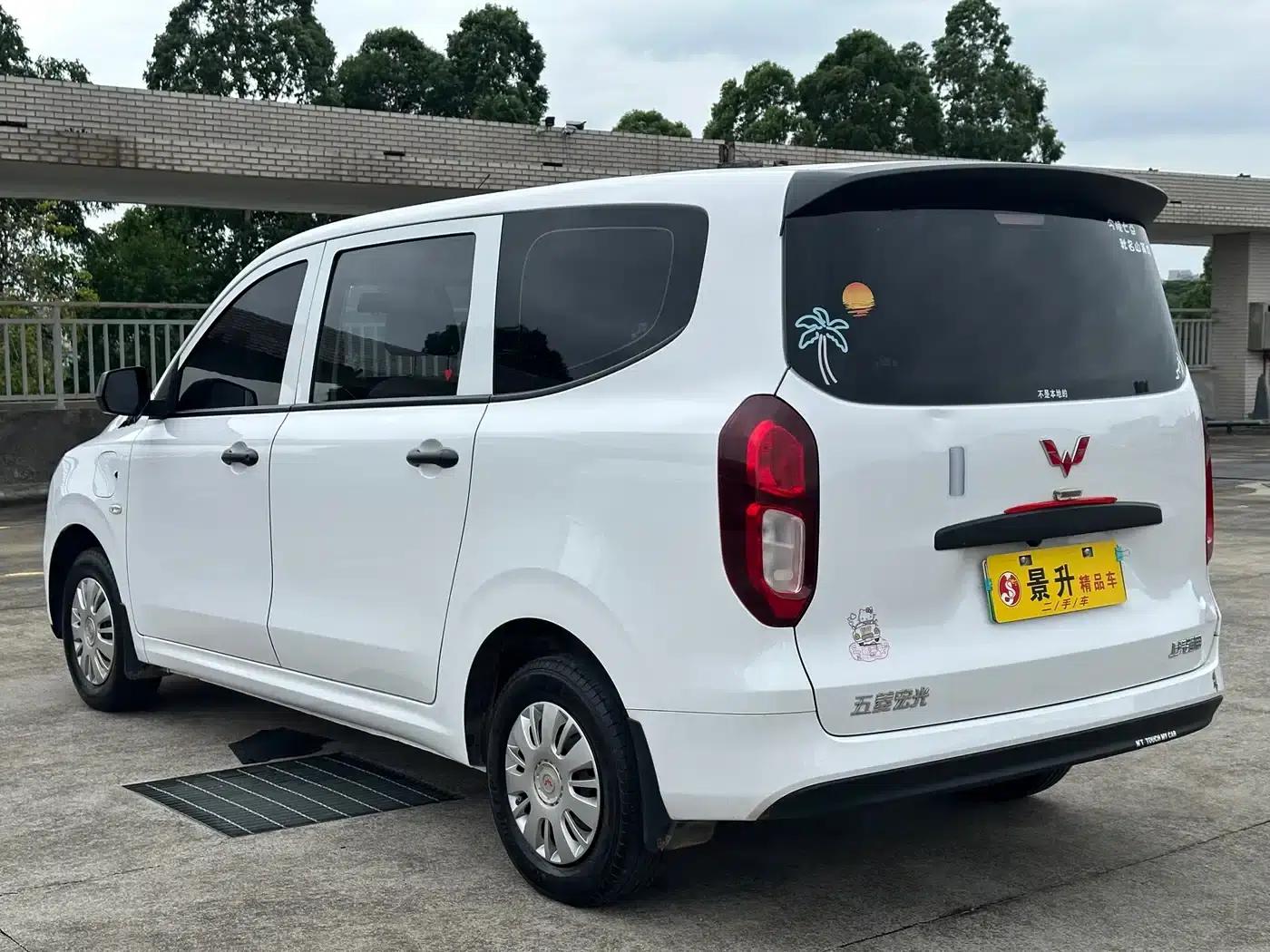 Wuling Hongguang New Energy 2024 Pure Electric Version 300KM Standard Edition — миниатюра 7
