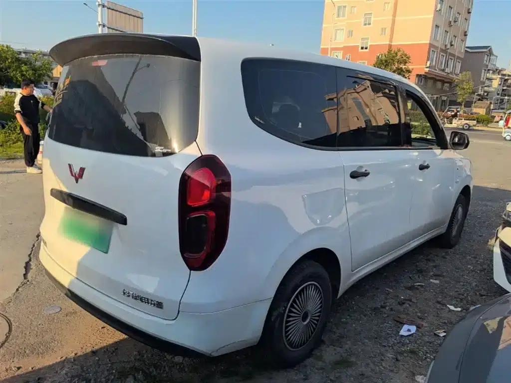 Wuling Hongguang New Energy 2024 Pure Electric Version 300KM Standard Edition — миниатюра 7