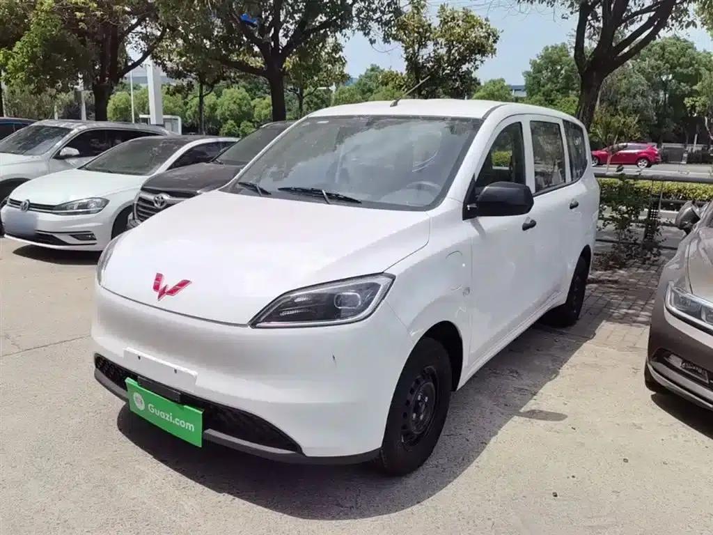 Wuling Hongguang New Energy 2024 Pure Electric Version 300KM Standard Edition — миниатюра 2