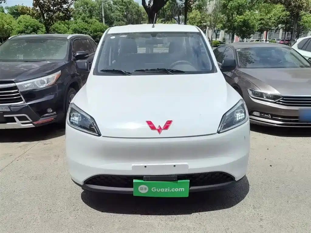 Wuling Hongguang New Energy 2024 Pure Electric Version 300KM Standard Edition — миниатюра 3