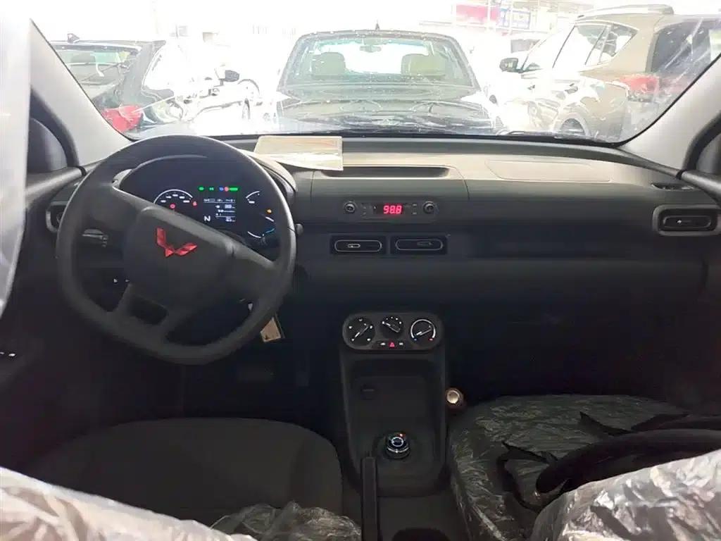 Wuling Hongguang New Energy 2024 Pure Electric Version 300KM Practical Model — миниатюра 10