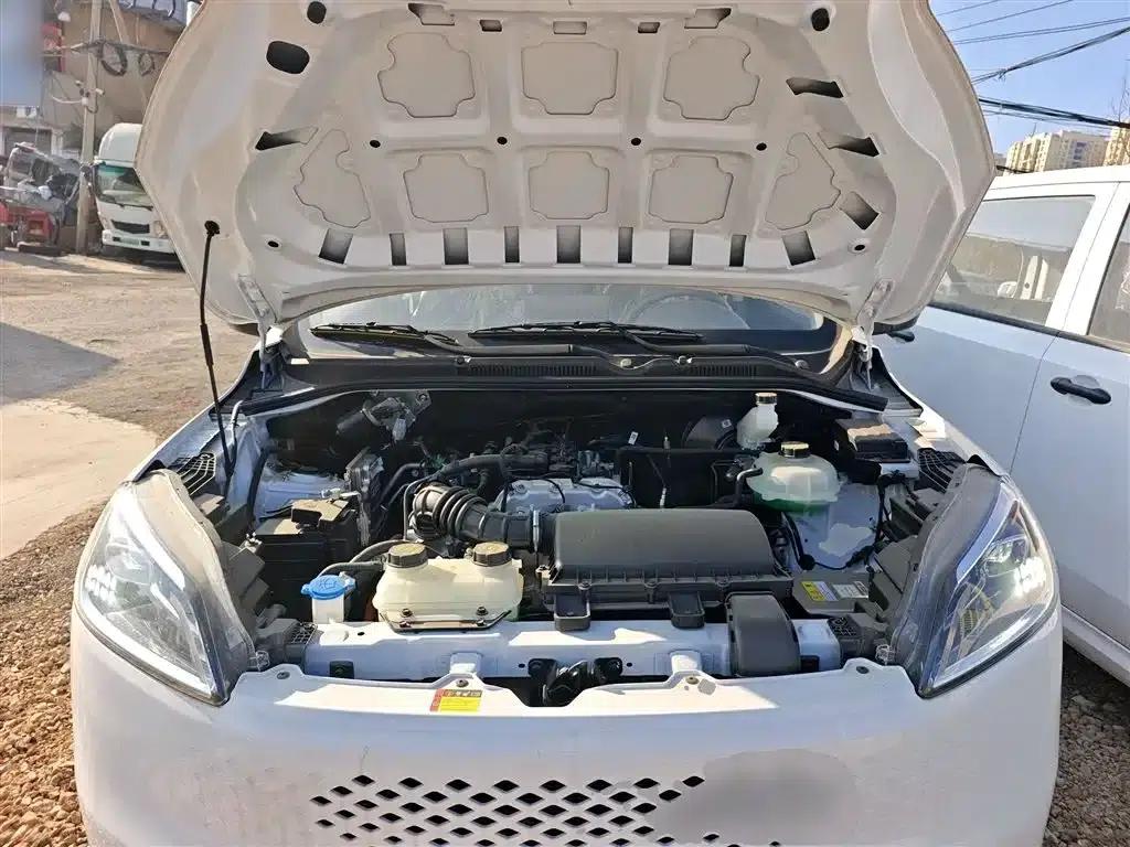 Wuling Hongguang New Energy 2025 Range-Extended Hybrid 50km Standard Edition — миниатюра 19