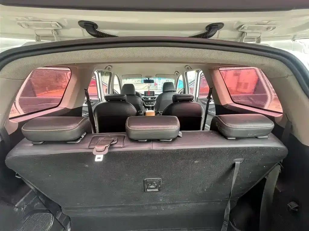 Wuling Hongguang S3 2018 1.5T Manual Comfort Model (National V Emission Standard) — миниатюра 7
