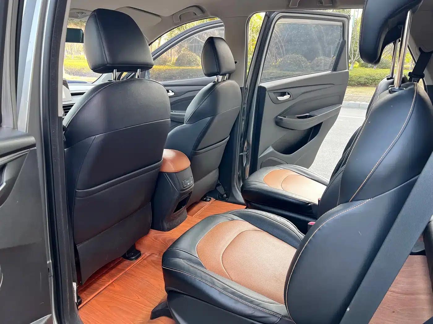 Wuling Hongguang S3 2018 1.5L Manual Comfort Model (National V Emission Standard) — миниатюра 6