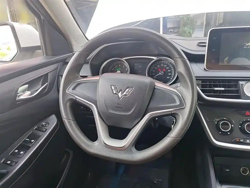 Wuling Hongguang S3 2019 Automatic Clutch Version 1.5L Manual Comfort Model (National V Emission Standard) — миниатюра 11