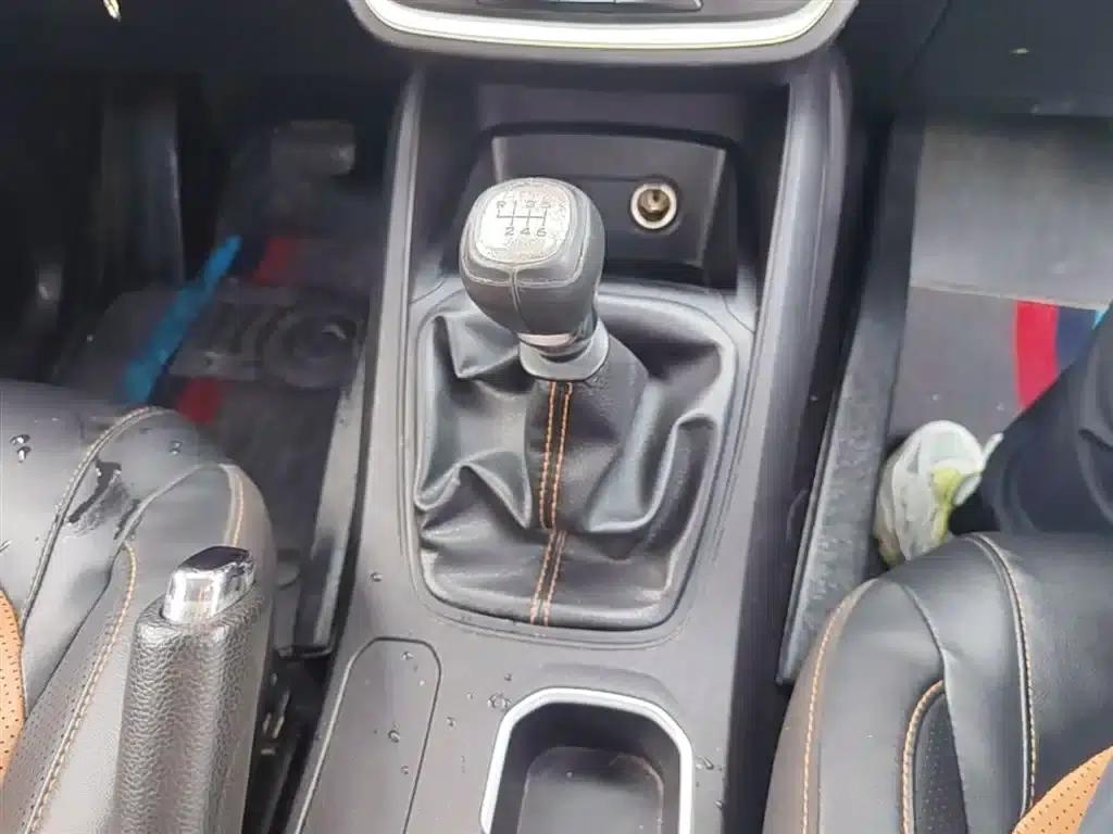 Wuling Hongguang S3 2019 Automatic Clutch Version 1.5L Manual Comfort Model (National V Emission Standard) — миниатюра 14