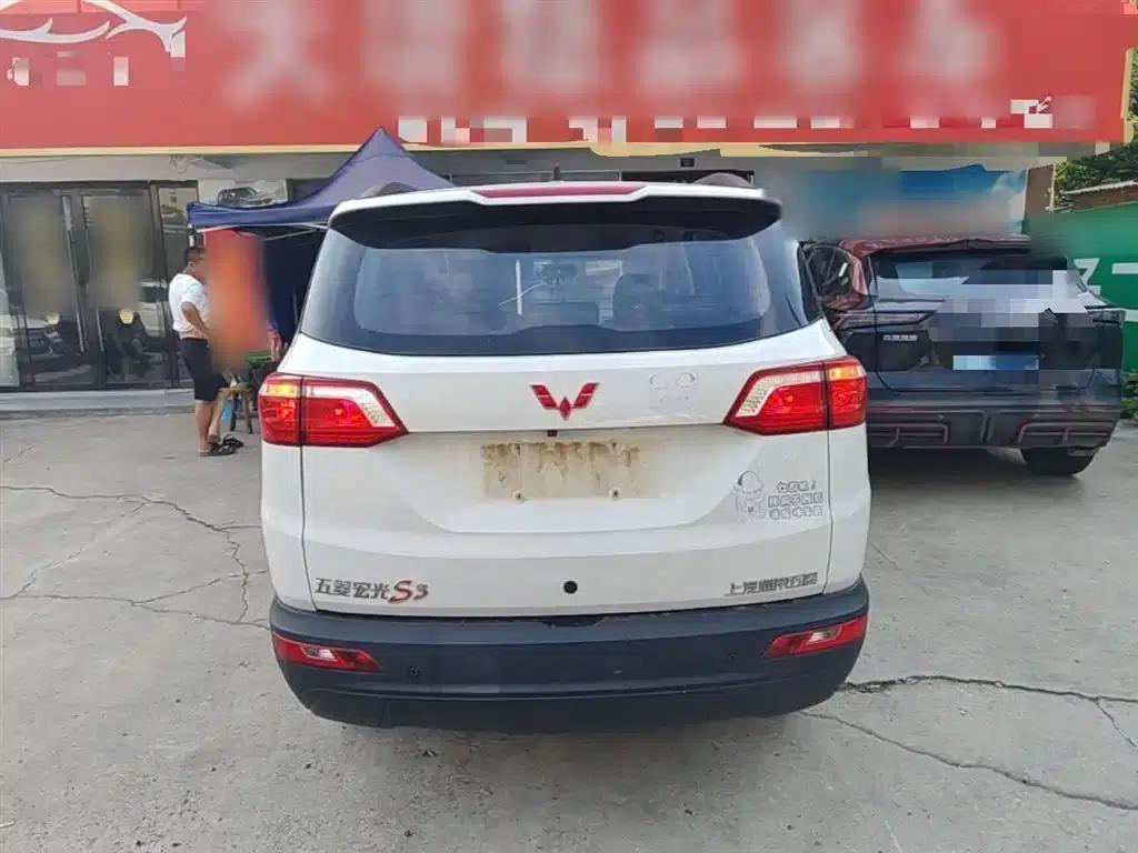 Wuling Hongguang S3 2019 Automatic Clutch Version 1.5L Manual Comfort Model (National V Emission Standard) — миниатюра 6