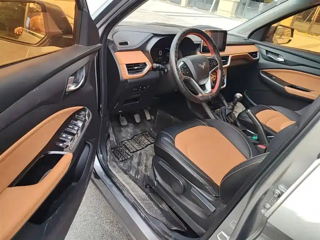 Wuling Hongguang S3 2018 1.5L Manual Deluxe Edition (National V Emission Standard) — миниатюра 16
