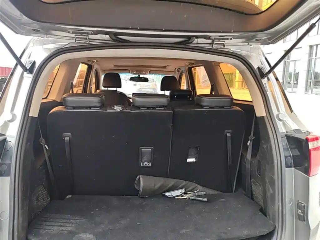 Wuling Hongguang S3 2018 1.5L Manual Deluxe Edition (National V Emission Standard) — миниатюра 19