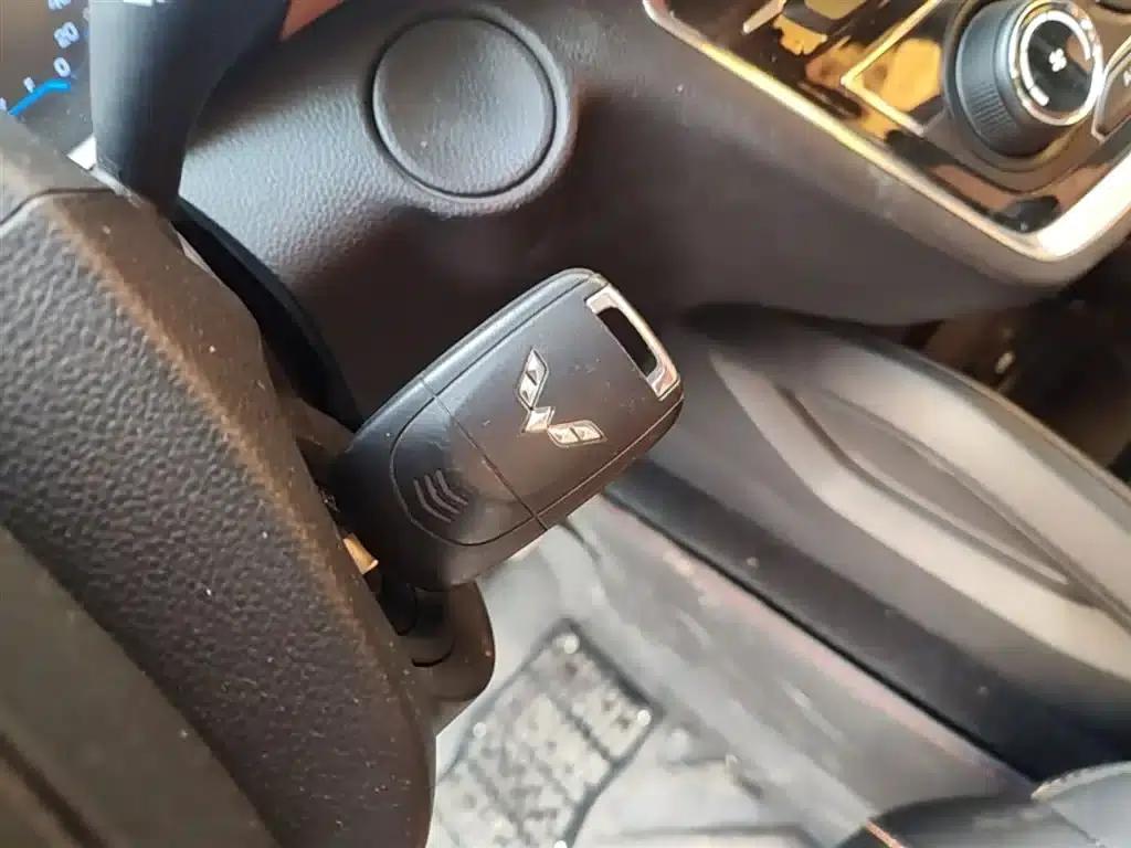 Wuling Hongguang S3 2018 1.5L Manual Deluxe Edition (National V Emission Standard) — миниатюра 9