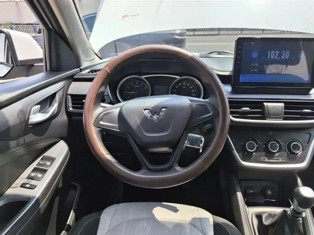 Wuling Hongguang S3 2018 1.5L Manual Standard Model (National V Emission Standard) — миниатюра 11