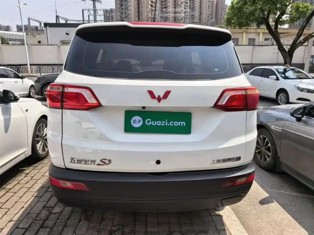 Wuling Hongguang S3 2018 1.5L Manual Standard Model (National V Emission Standard) — миниатюра 6