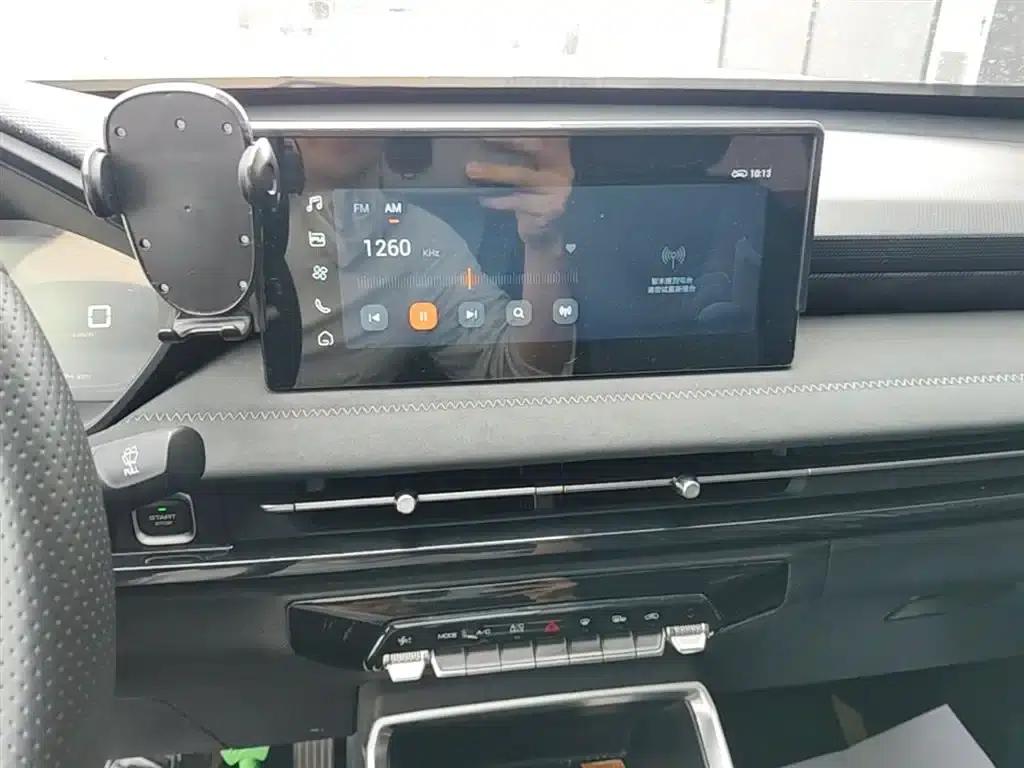 Wuling Xingchi 2022 1.5L CVT Enjoy Edition — миниатюра 13