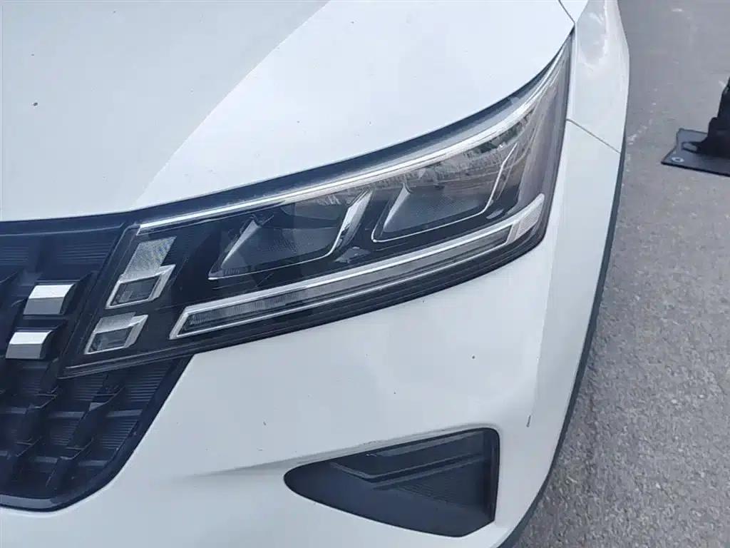 Wuling Xingchi 2022 1.5L CVT Enjoy Edition — миниатюра 24