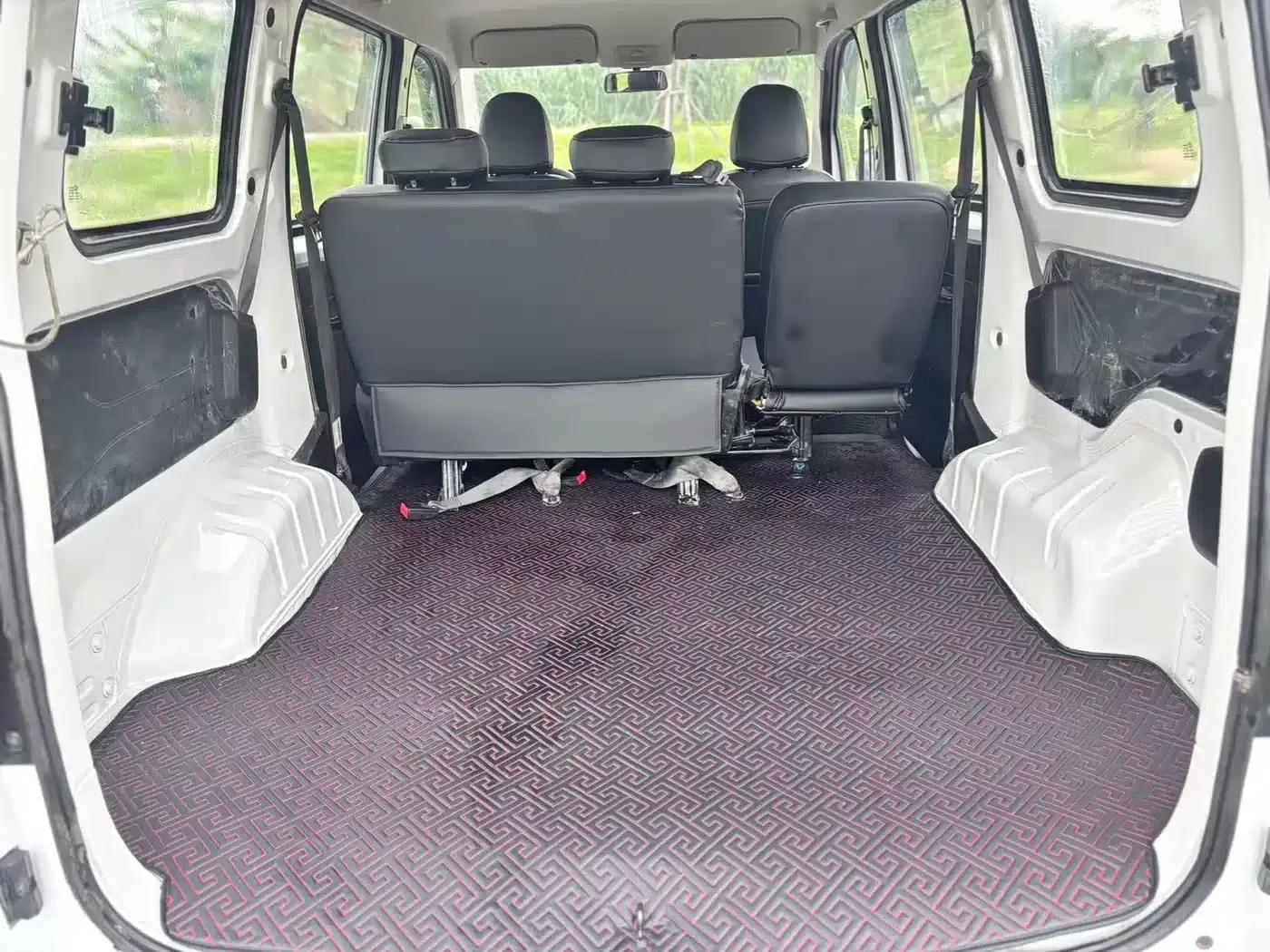 Wuling Hongguang PLUS 2019 1.5T Manual Standard 5-Seater — миниатюра 11