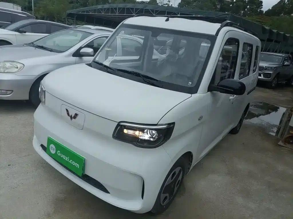 Wuling Sunshine New Energy 2025 Model 305km/h Progressive Edition — миниатюра 1