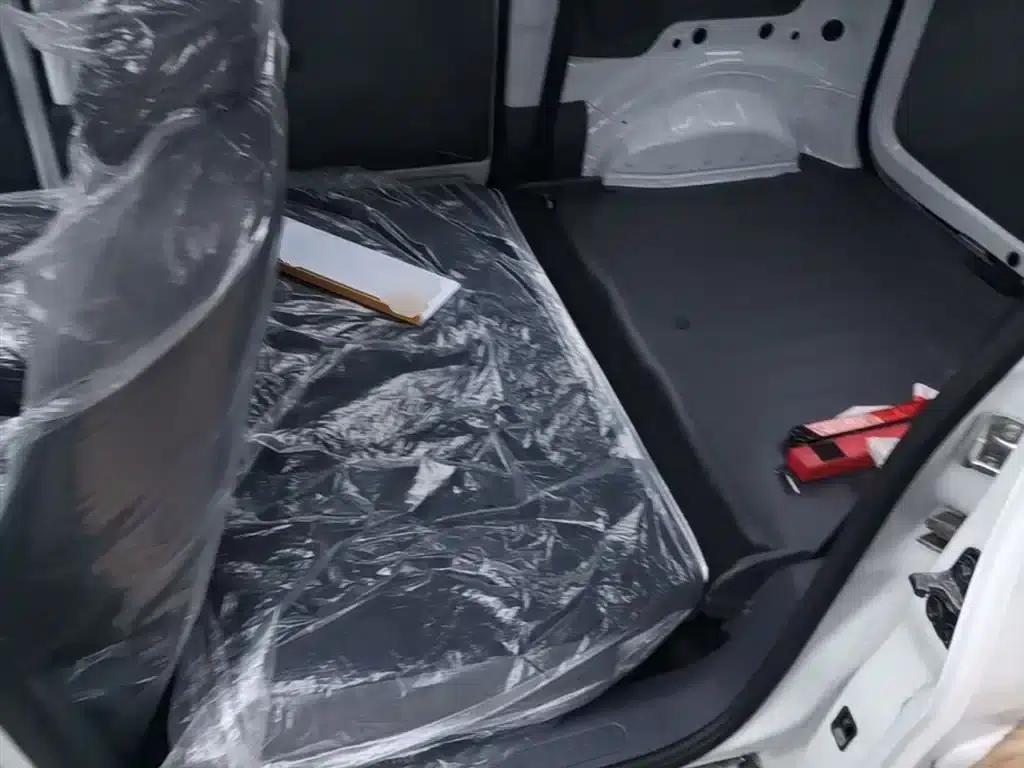 Wuling Sunshine New Energy 2025 Model 305km/h Progressive Edition — миниатюра 16