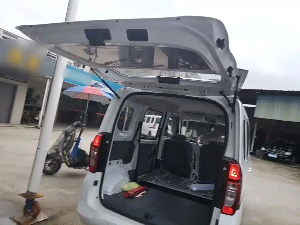 Wuling Sunshine New Energy 2025 Model 305km/h Progressive Edition — миниатюра 18
