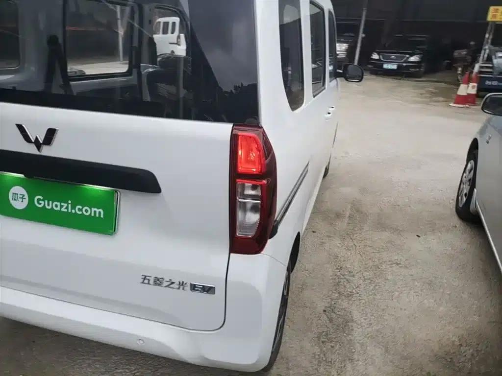 Wuling Sunshine New Energy 2025 Model 305km/h Progressive Edition — миниатюра 8
