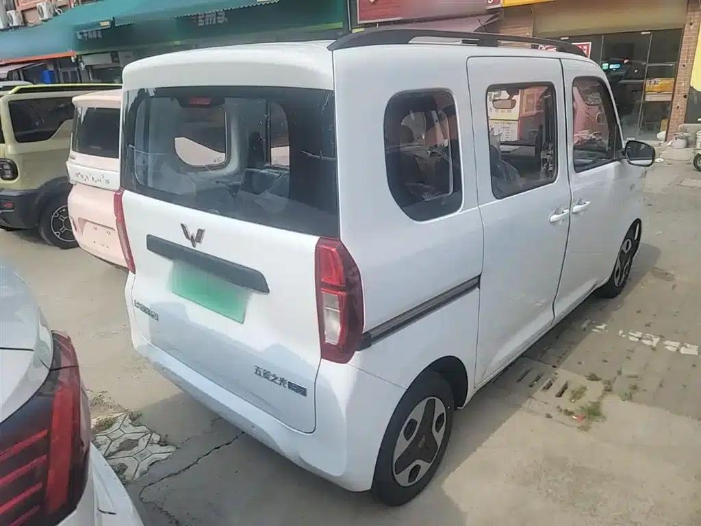 Wuling Sunshine New Energy 2025 Model 305km/h Progressive Edition — миниатюра 7