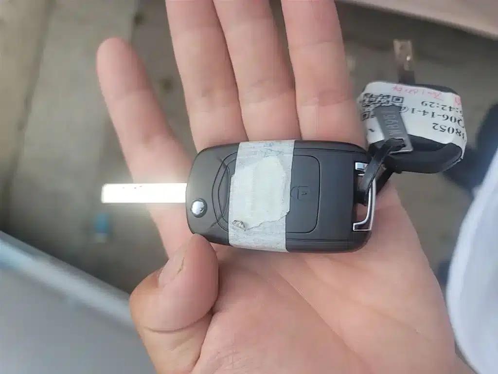 Wuling Sunshine New Energy 2025 Model 305km/h Progressive Edition — миниатюра 9