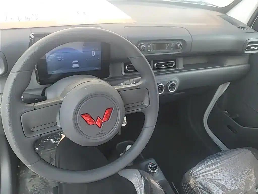 Wuling Sunshine New Energy 2025 Model 305km/h Progressive Edition — миниатюра 10
