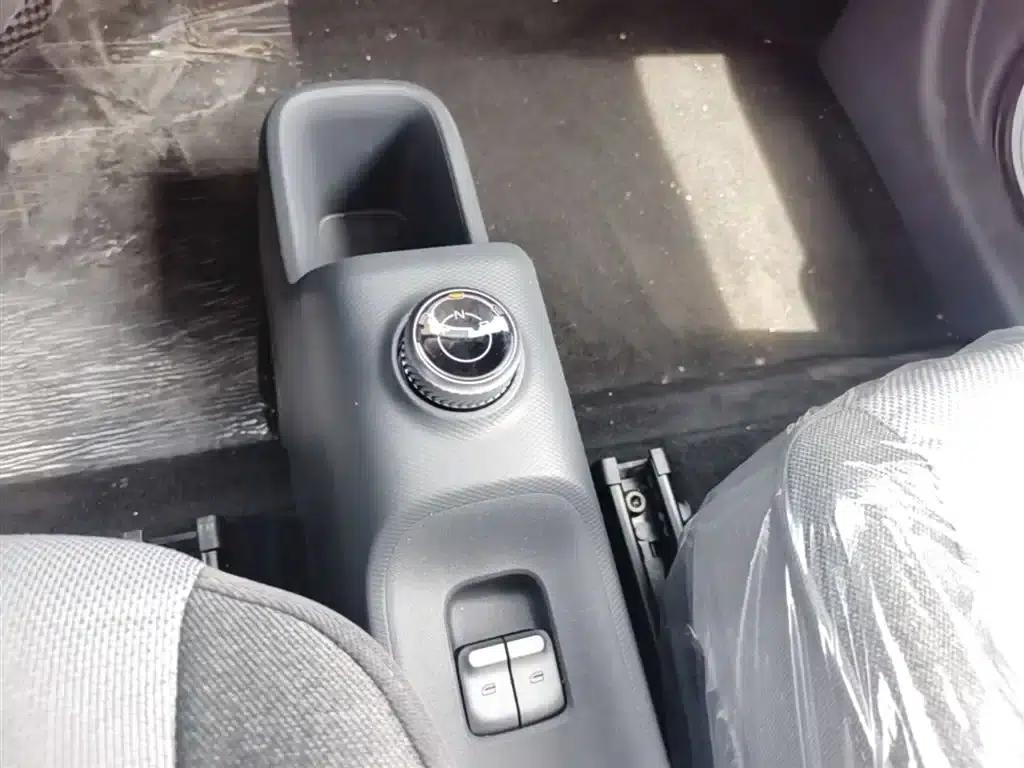 Wuling Sunshine New Energy 2025 Model 305km/h Progressive Edition — миниатюра 14