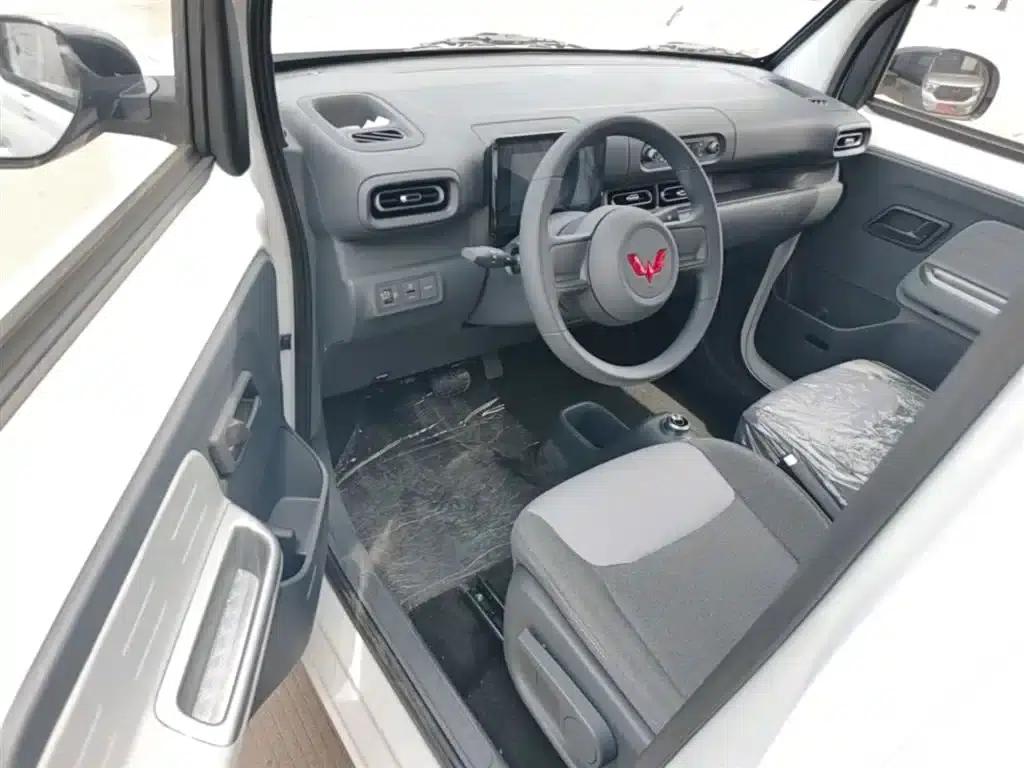 Wuling Sunshine New Energy 2025 Model 305km/h Progressive Edition — миниатюра 16