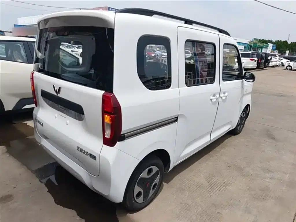 Wuling Sunshine New Energy 2025 Model 305km/h Progressive Edition — миниатюра 7