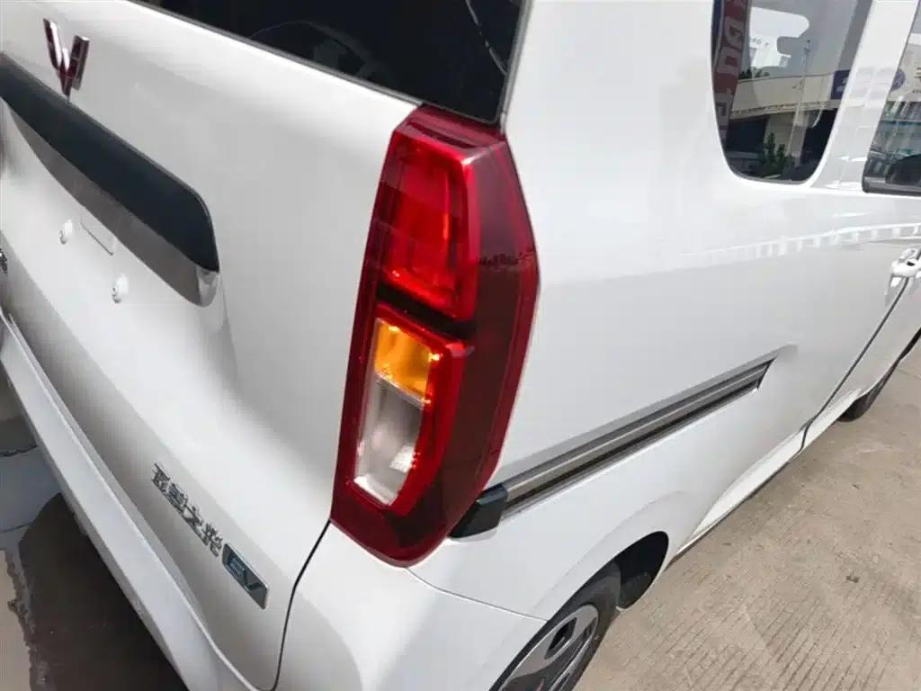 Wuling Sunshine New Energy 2025 Model 305km/h Progressive Edition — миниатюра 8