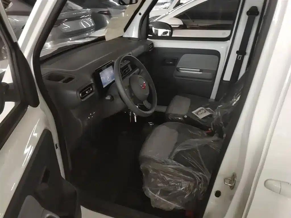 Wuling Sunshine New Energy 2025 Model 305km/h Progressive Edition — миниатюра 16