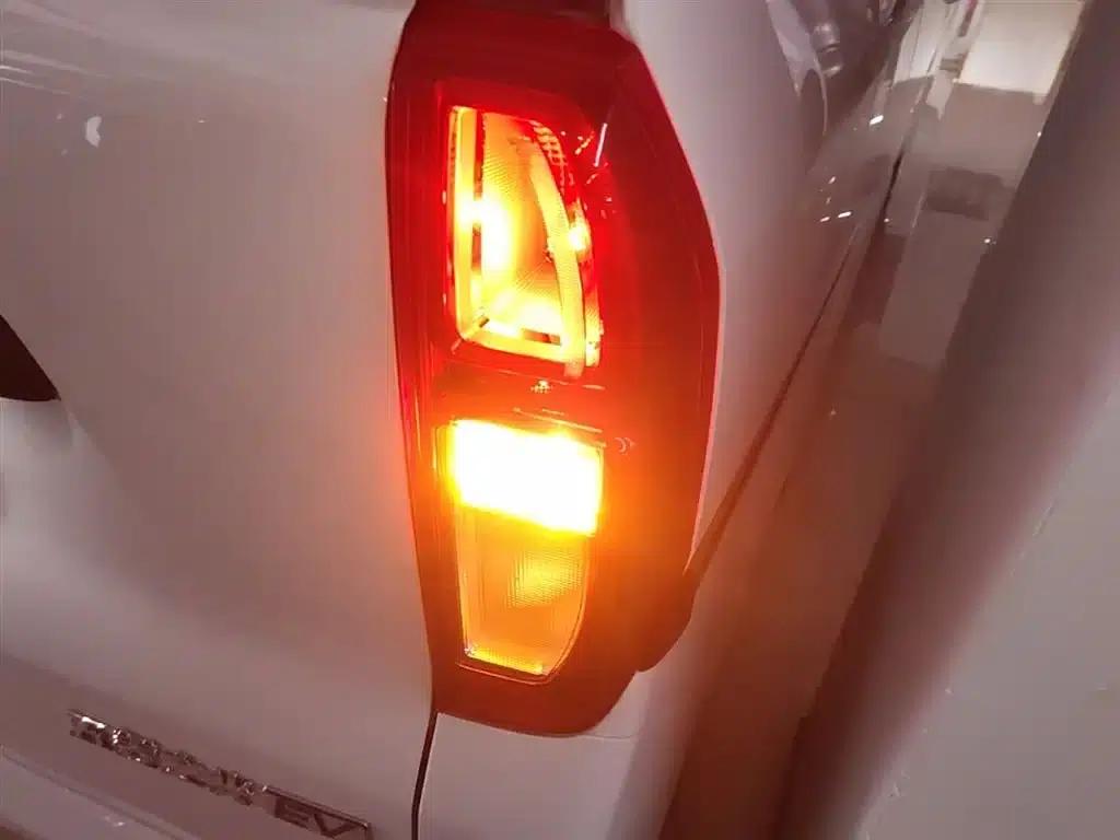 Wuling Sunshine New Energy 2025 Model 305km/h Progressive Edition — миниатюра 8