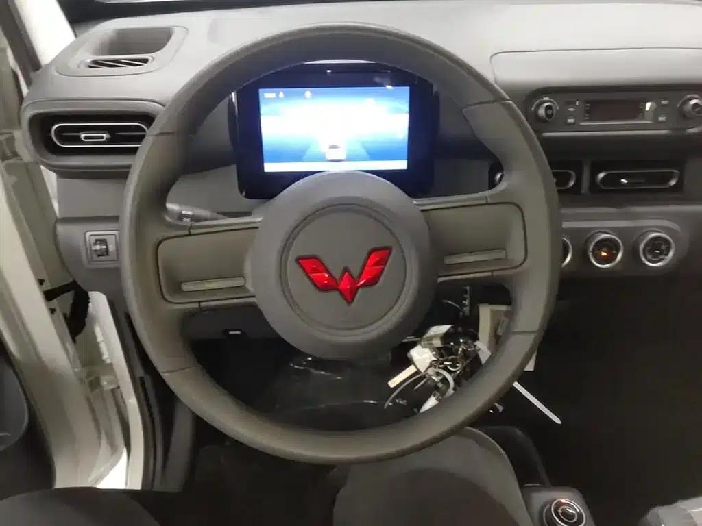 Wuling Sunshine New Energy 2025 Model 305km/h Progressive Edition — миниатюра 11