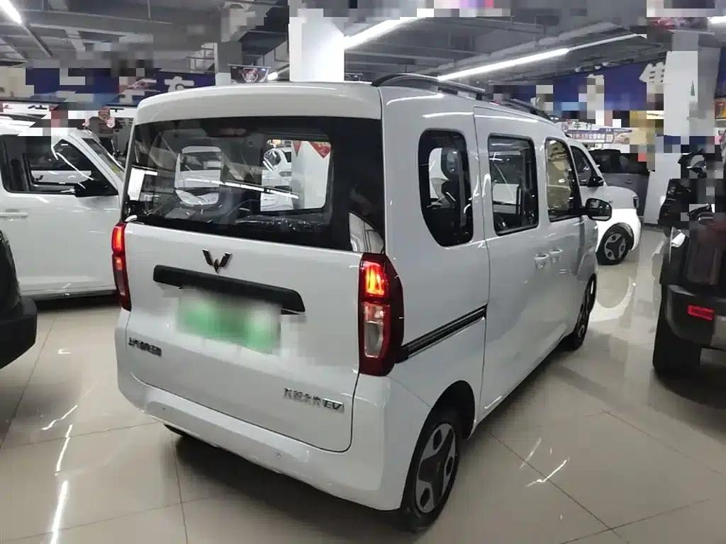 Wuling Sunshine New Energy 2025 Model 305km/h Progressive Edition — миниатюра 7