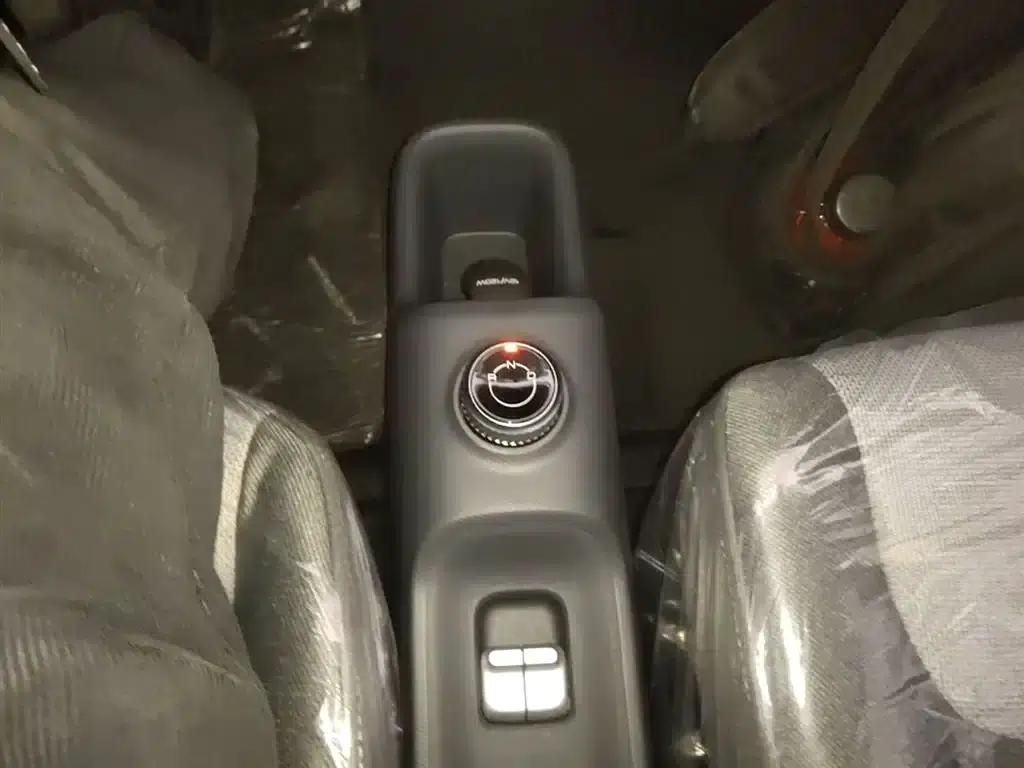 Wuling Sunshine New Energy 2025 Model 305km/h Progressive Edition — миниатюра 14