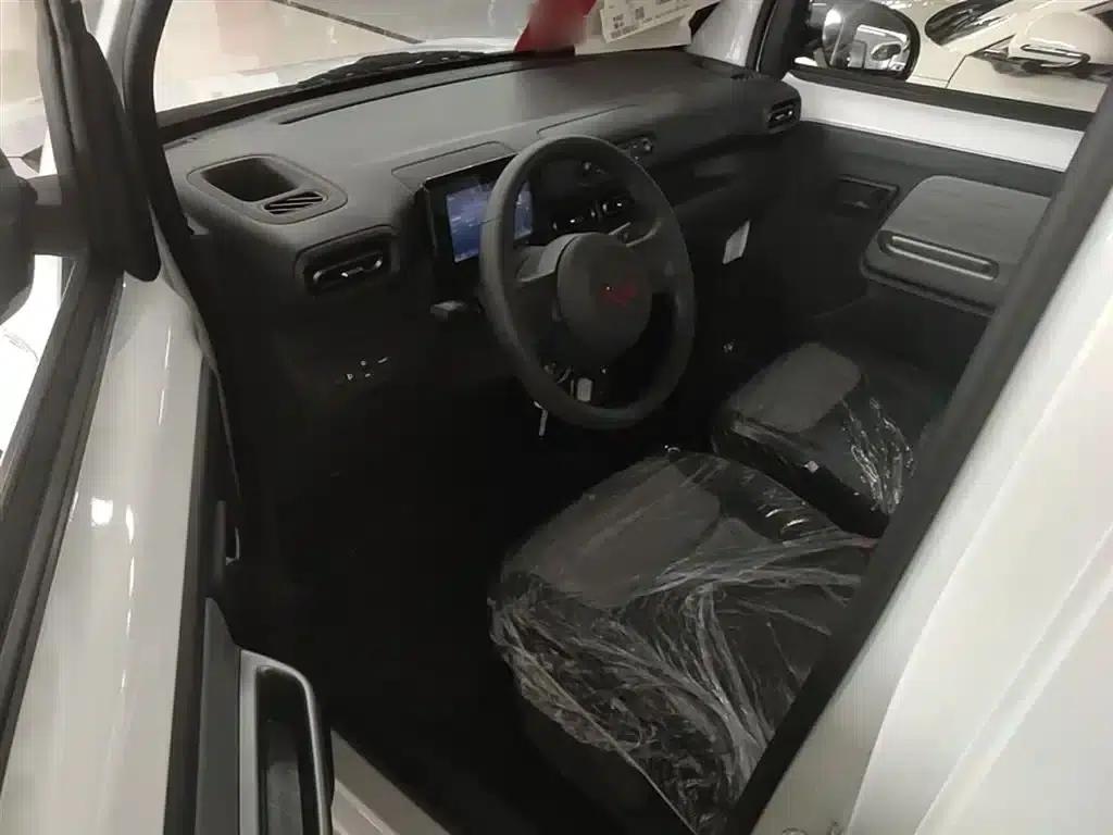 Wuling Sunshine New Energy 2025 Model 305km/h Progressive Edition — миниатюра 16