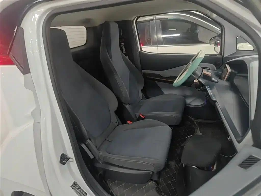 Wuling NanoEV 2021 Fun Edition — миниатюра 25