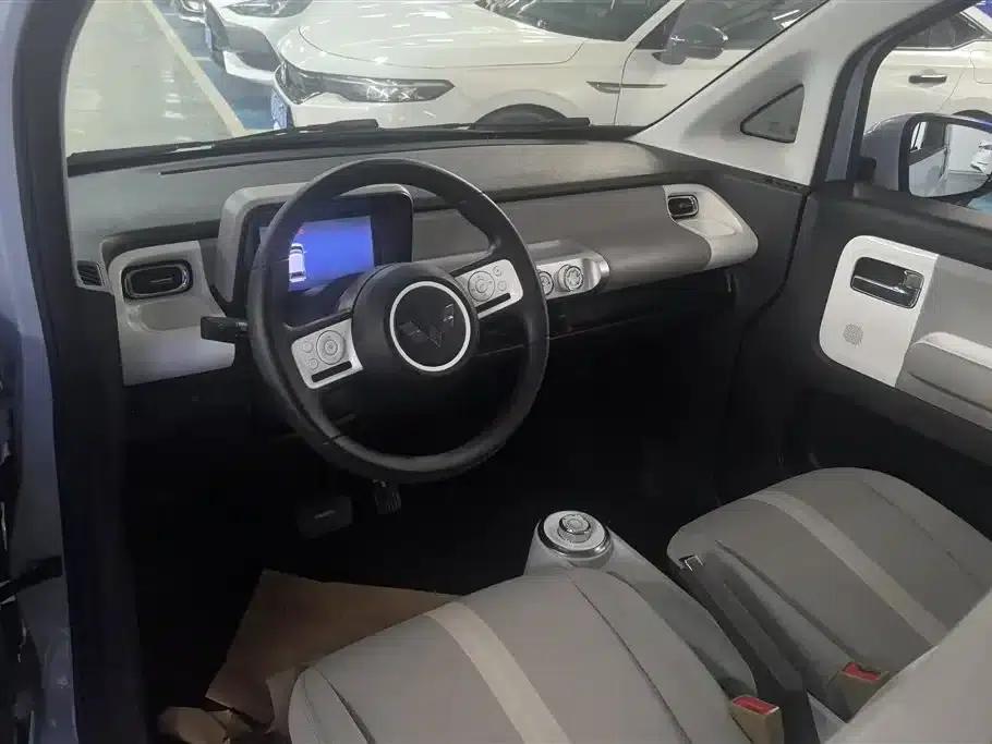 Wuling Air ev Clear Sky 2023 Two-Seat Standard Edition — миниатюра 12