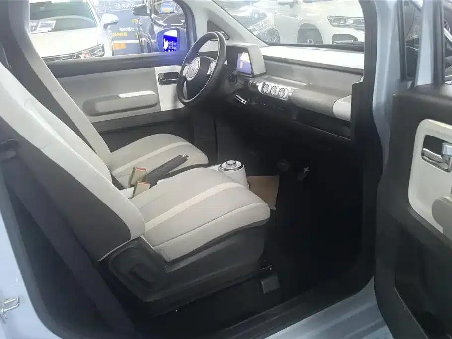 Wuling Air ev Clear Sky 2023 Two-Seat Standard Edition — миниатюра 8