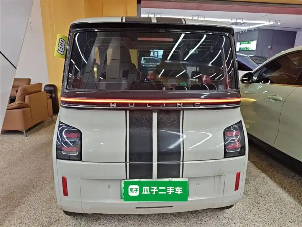 Wuling Air ev Clear Sky 2023 Model, Four-Seat - Advanced Edition — миниатюра 6