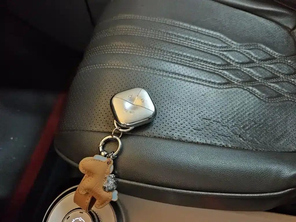 Wuling Air ev Clear Sky 2023 Model, Four-Seat - Advanced Edition — миниатюра 9