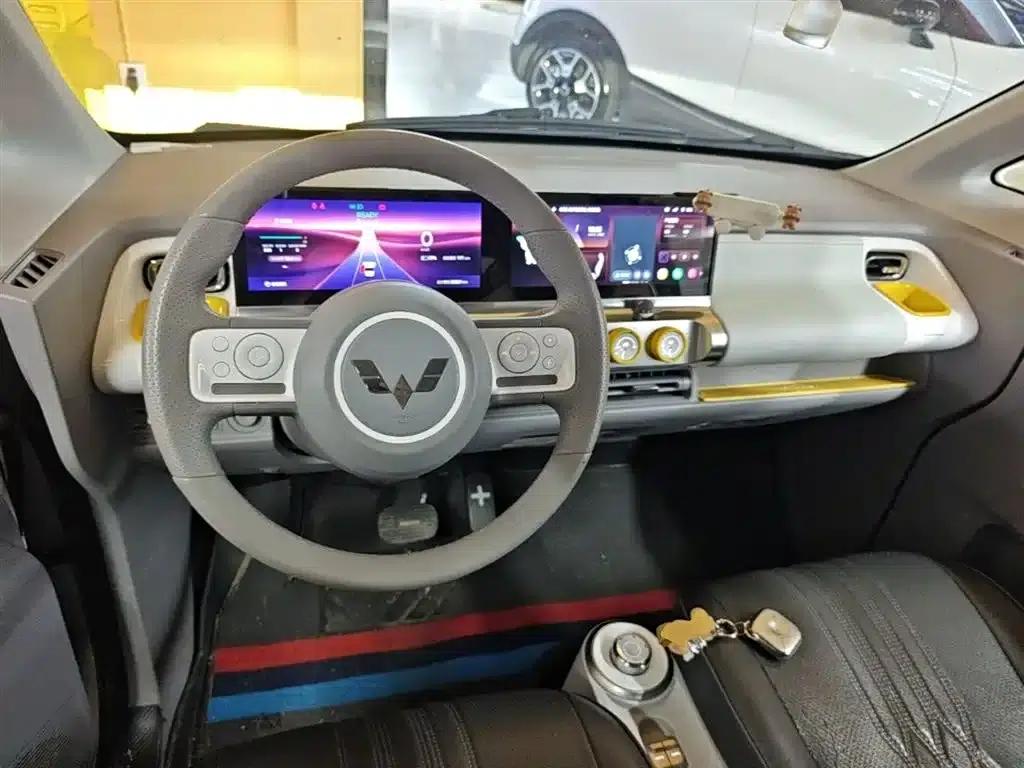 Wuling Air ev Clear Sky 2023 Model, Four-Seat - Advanced Edition — миниатюра 10