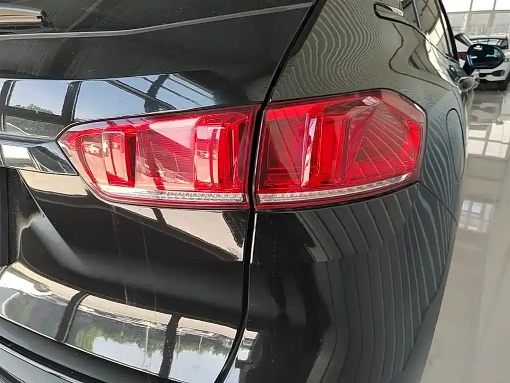 Weipai VV7 2017 2.0T Super Luxury Edition — миниатюра 8