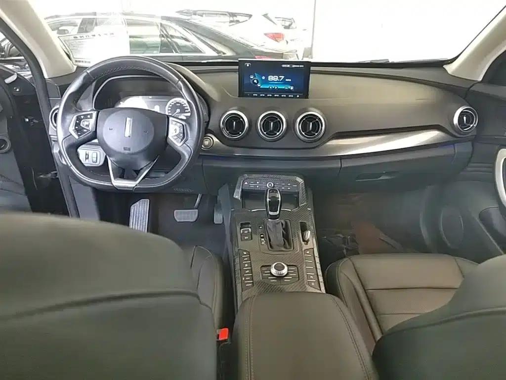 Weipai VV7 2017 2.0T Super Luxury Edition — миниатюра 10