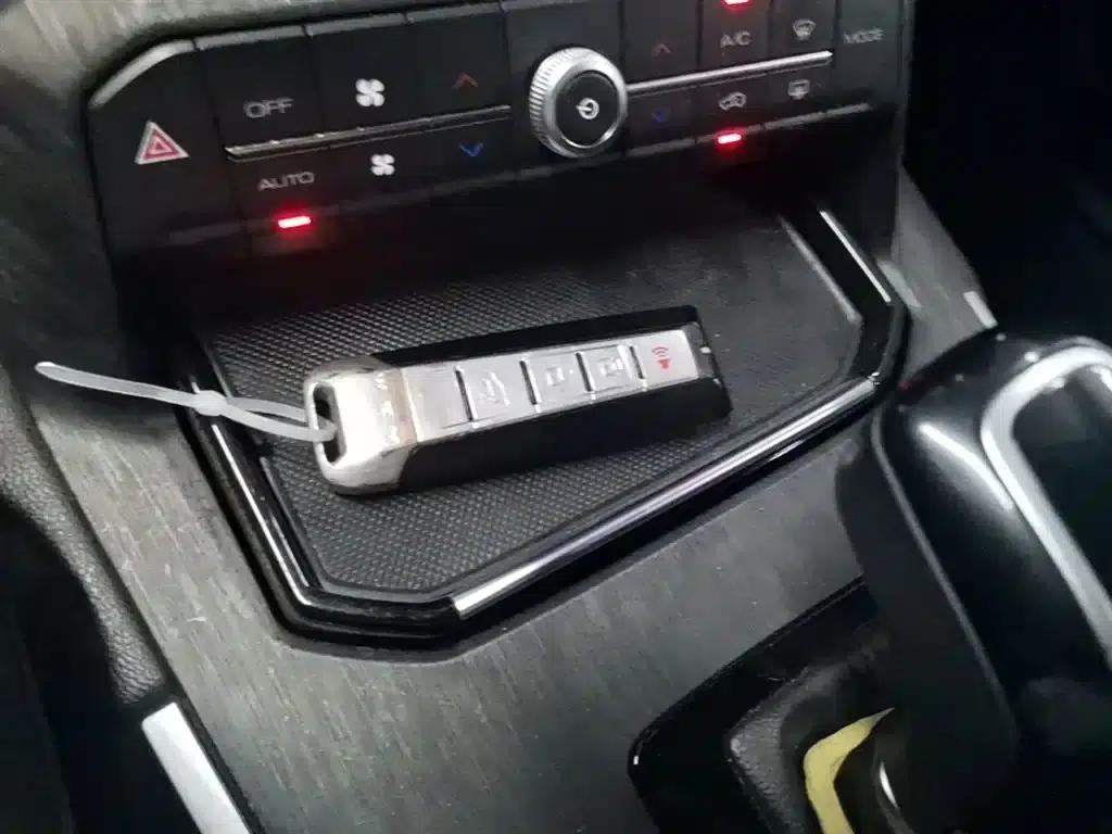 Wey VV7 2017 Model VV7c 2.0T Super Luxury Edition — миниатюра 15