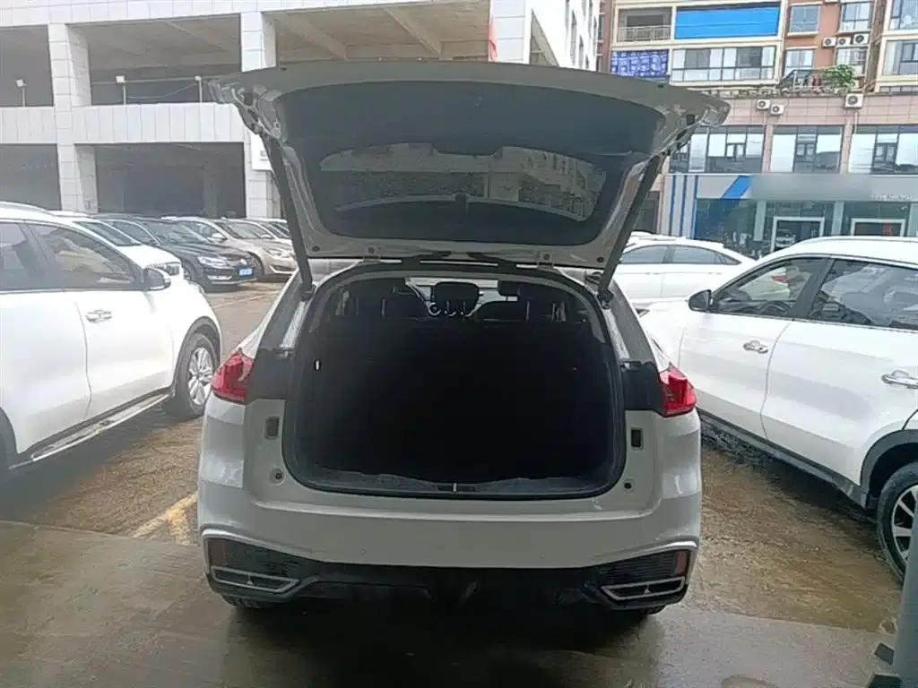 Wey VV5 2021 1.5T 2WD Smart Pioneer — миниатюра 19